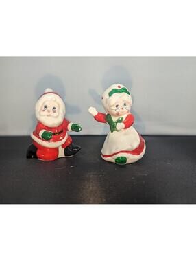 Vintage Korean geo z lefton Christmas figures